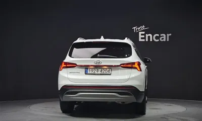 Hyundai Santafe 2023, 50426 км, за 18766.6 USD - фото 4