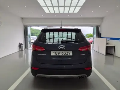 Hyundai Santafe 2013, 126052 км, за 5144.23 USD