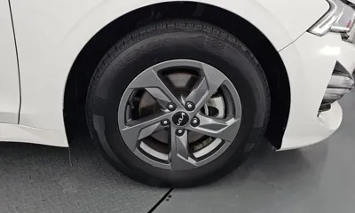Kia K5 2023, 43228 км, за 11809.11 USD