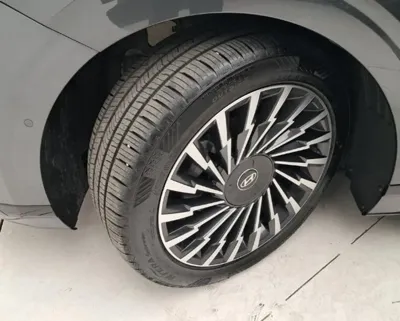 Hyundai Grandeur 2023, 26500 км, за 25537.47 USD