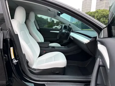 Tesla Model 3 2024, 20000 км, за 18237.6 USD - фото 6
