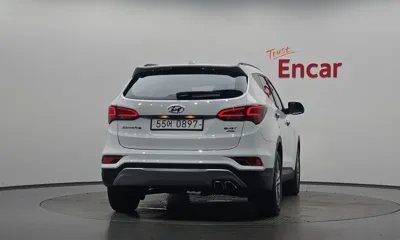 Hyundai Santafe 2016, 121527 км, за 8660.54 USD