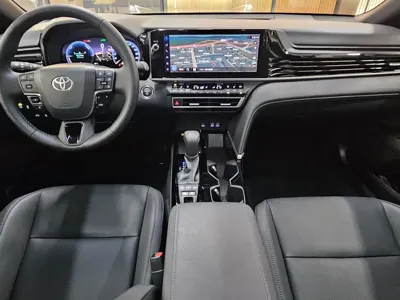 Toyota Camry 2025, 6003 км, за 28410.96 USD - фото 7