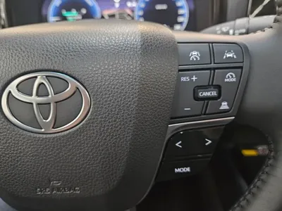 Toyota Camry 2025, 6003 км, за 28410.96 USD - фото 13