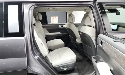 Hyundai Santafe 2025, 11926 км, за 20812.68 USD - фото 12