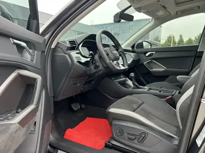 Audi Q3 2022, 26000 км, за 28288.87 USD - фото 8