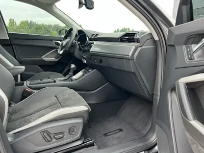 Audi Q3 2022, 26000 км, за 28288.87 USD - фото 11