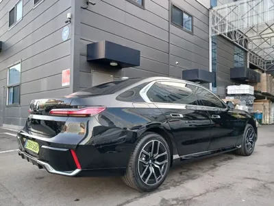 BMW 7-Series 2025, 1735 км, за 67461.07 USD
