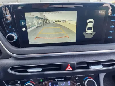 Hyundai Sonata 2020, 41000 км, за 10749.19 USD - фото 9