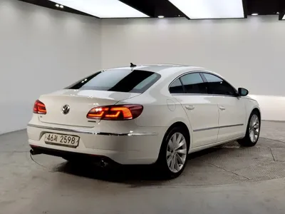 Volkswagen CC 2015, 124607 км, за 4228.47 USD