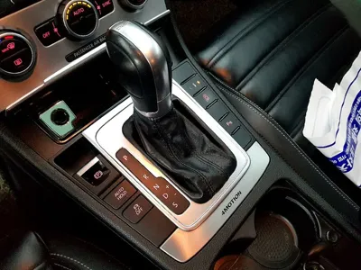 Volkswagen CC 2015, 124607 км, за 4228.47 USD - фото 13