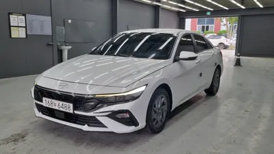 Hyundai Avante · 2025 год