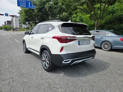 Kia Seltos 2023, 39125 км, за 14171.48 USD