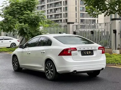 Volvo S60 2019, 67000 км, за 8824.04 USD - фото 7