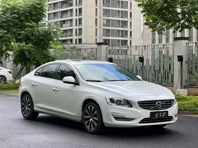 Volvo S60 2019, 67000 км, за 8824.04 USD - фото 12