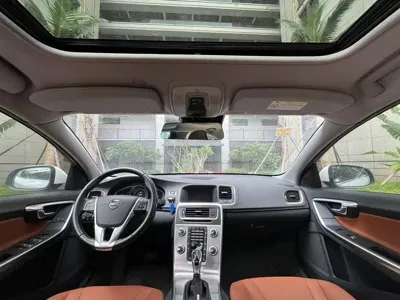 Volvo S60 2019, 67000 км, за 8824.04 USD - фото 13