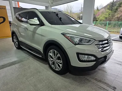 Hyundai Santafe 2013, 118052 км, за 5016.29 USD