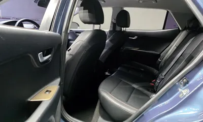 Kia Stonic 2018, 150341 км, за 5244.85 USD - фото 12