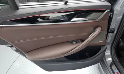 BMW 5-Series 2023, 55067 км, за 29250.83 USD - фото 25