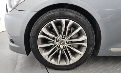 Hyundai Genesis 2015, 181284 км, за 4358.31 USD
