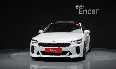Kia Stinger 2018, 31113 км, за 13809.05 USD
