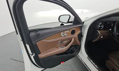 Mercedes-Benz E-Class 2021, 57173 км, за 24222.13 USD - фото 24