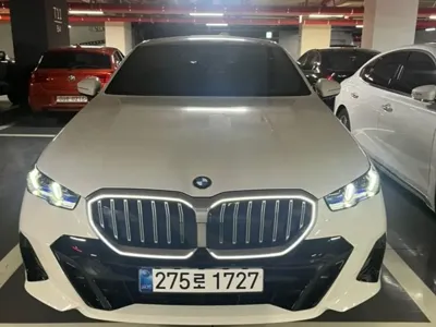 BMW 5-Series 2025, 9400 км, за 41604.35 USD - фото 3