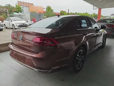 Volkswagen Lamando 2020, 94800 км, за 8710.84 USD