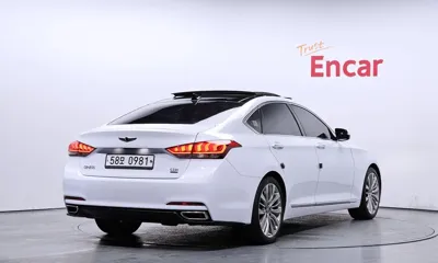 Hyundai Genesis 2016, 111955 км, за 7278.14 USD