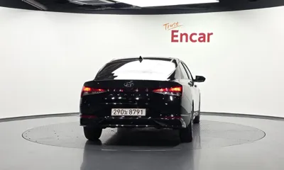 Hyundai Avante 2023, 94132 км, за 8986.48 USD