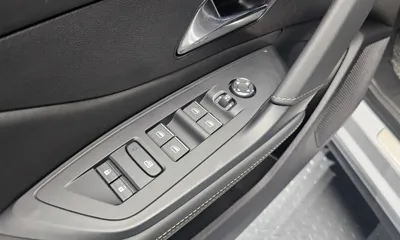 Peugeot 408 2024, 24876 км, за 21498.38 USD - фото 28