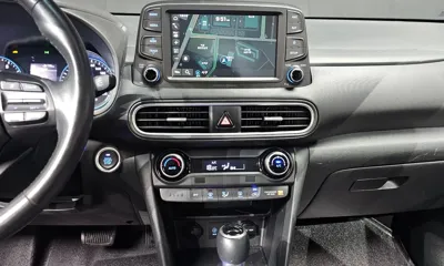 Hyundai Kona 2019, 48504 км, за 10962.32 USD - фото 12