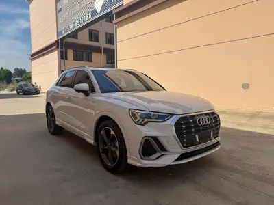 Audi Q3 2023, 19500 км, за 27451.32 USD