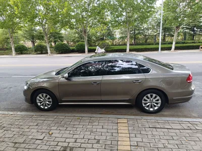 Volkswagen Passat 2015, 151600 км, за 7088 USD - фото 4