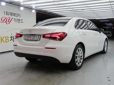 Mercedes-Benz A-Class 2020, 105992 км, за 11237.45 USD