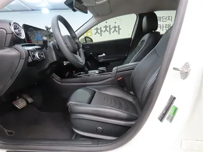 Mercedes-Benz A-Class 2020, 105992 км, за 11237.45 USD
