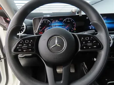 Mercedes-Benz A-Class 2020, 105992 км, за 11237.45 USD - фото 8