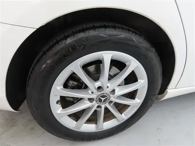 Mercedes-Benz A-Class 2020, 105992 км, за 11237.45 USD - фото 20