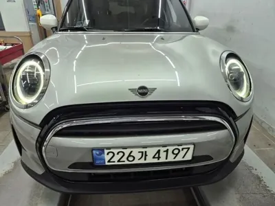 MINI Cooper · 2024 год