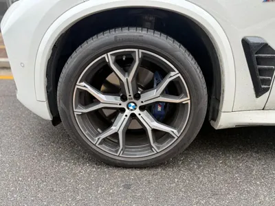 BMW X5 2024, 19713 км, за 32532.49 USD - фото 20