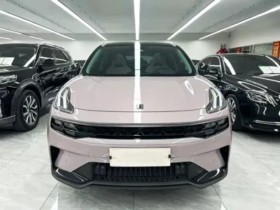 Lynk & Co 06 2023, 9000 км, за 10732.3 USD