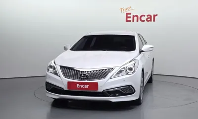 Hyundai Grandeur 2015, 120949 км, за 4553.74 USD