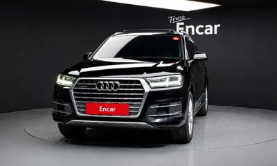 Audi Q7 2019, 106703 км, за 16865.27 USD