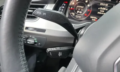 Audi Q7 2019, 106703 км, за 16865.27 USD - фото 19