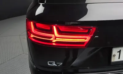 Audi Q7 2019, 106703 км, за 16865.27 USD - фото 23