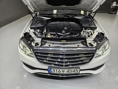 Mercedes-Benz E-Class 2018, 126271 км, за 13348.96 USD - фото 6