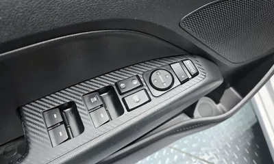Hyundai Avante 2019, 128309 км, за 6498.62 USD - фото 19