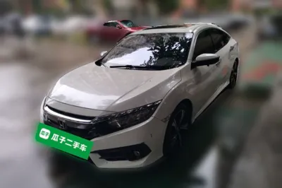 Honda Civic · 2016 год