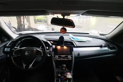 Honda Civic 2016, 161200 км, за 8852 USD - фото 9