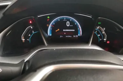 Honda Civic 2016, 161200 км, за 8852 USD - фото 12